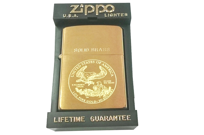 Zippo solid brass khac hinh dai bang My doi la ma IX (1993) ntz229